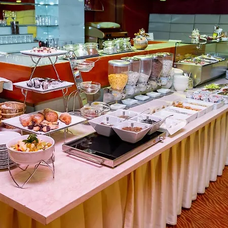 Academic Szálloda 3*