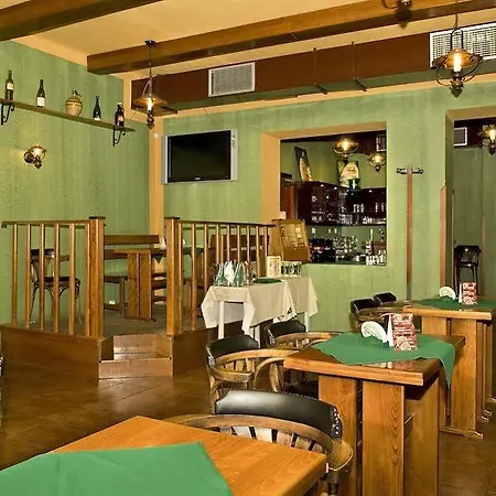 Academic Hotel 3*